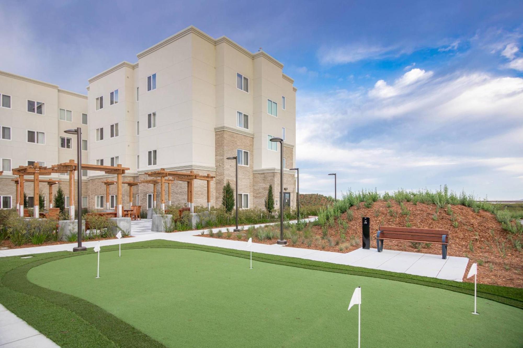 Fairfield Inn & Suites By Marriott San Jose North/Silicon Valley Екстериор снимка