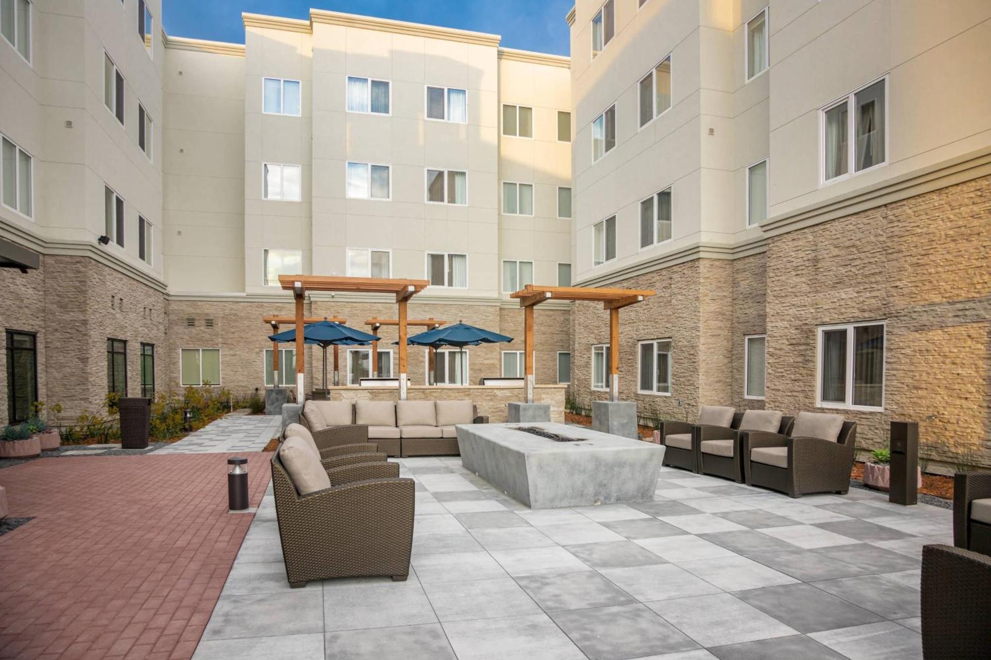Fairfield Inn & Suites By Marriott San Jose North/Silicon Valley Екстериор снимка