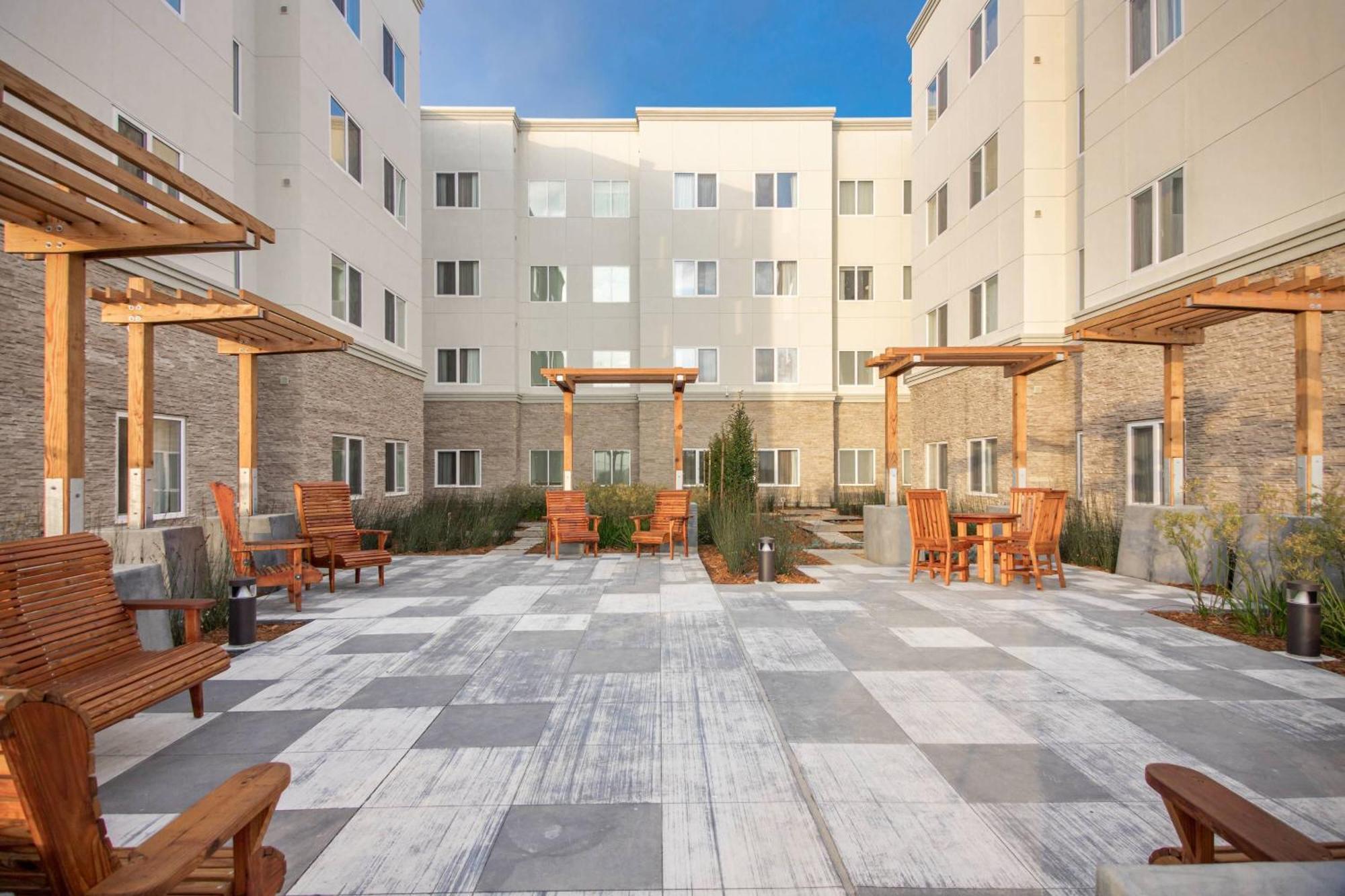 Fairfield Inn & Suites By Marriott San Jose North/Silicon Valley Екстериор снимка